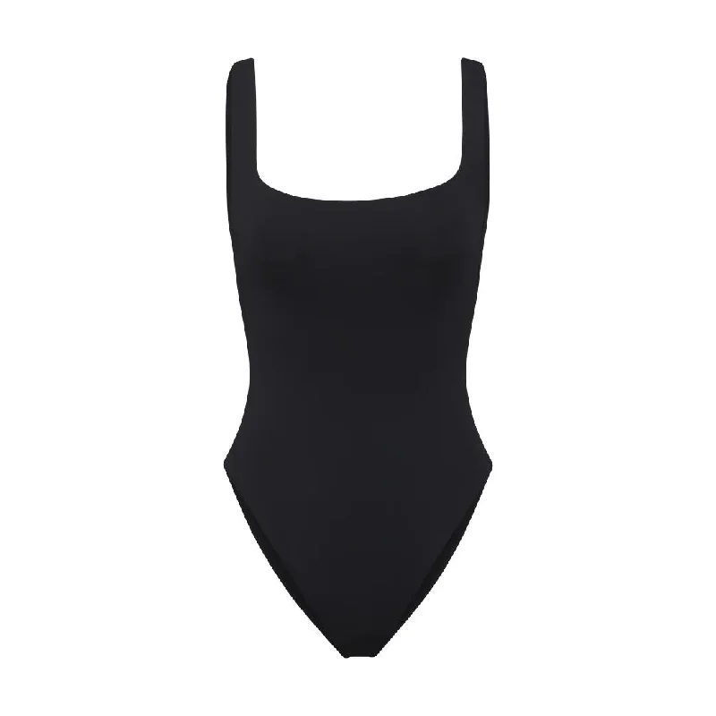 Streamline Suit (Jet Black)