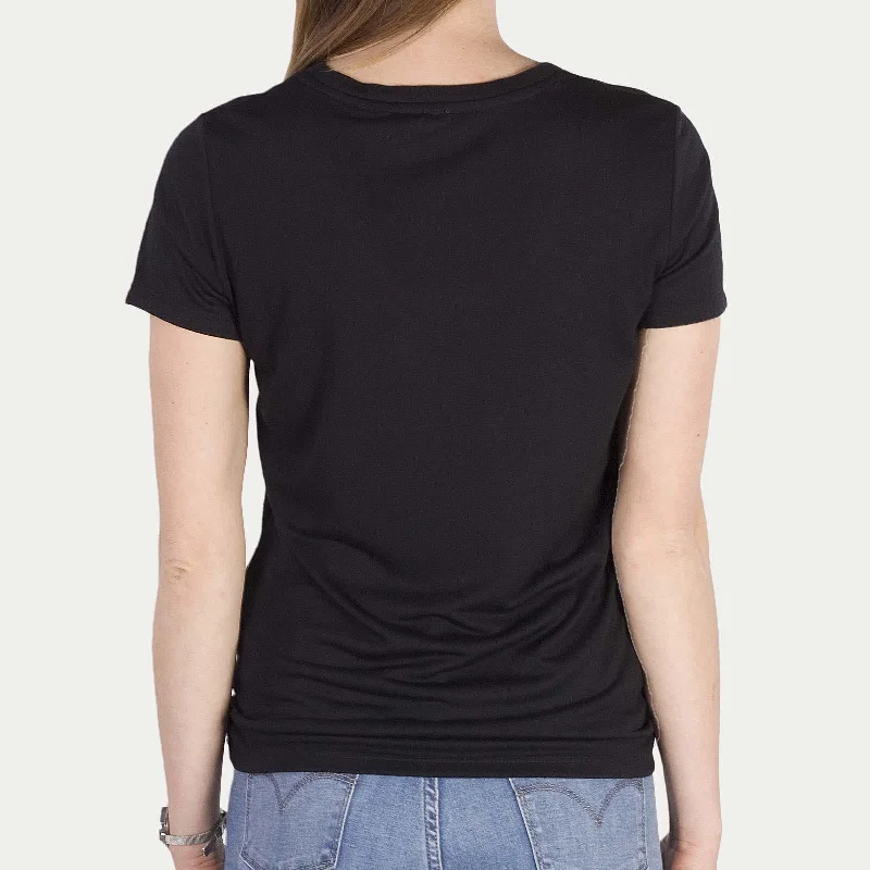 Essential V-Neck (Black)