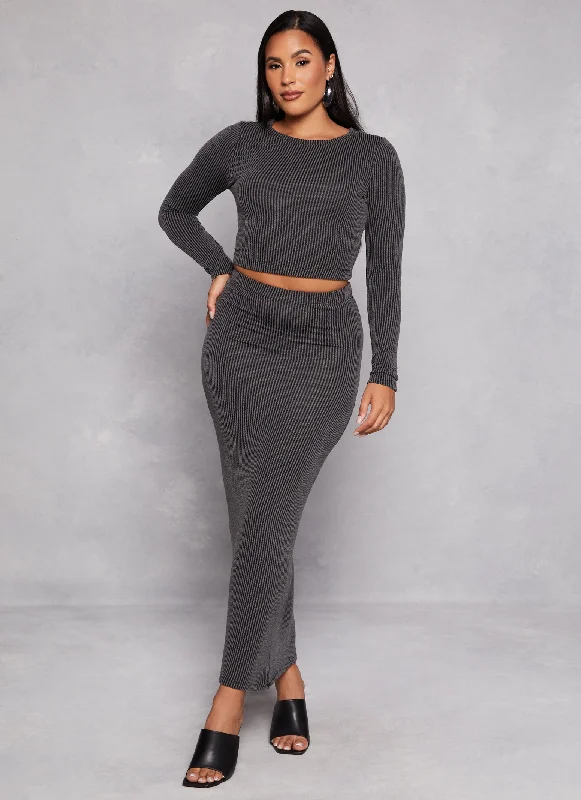 Almost Famous Ribbed Knit Long Sleeve Crop Top